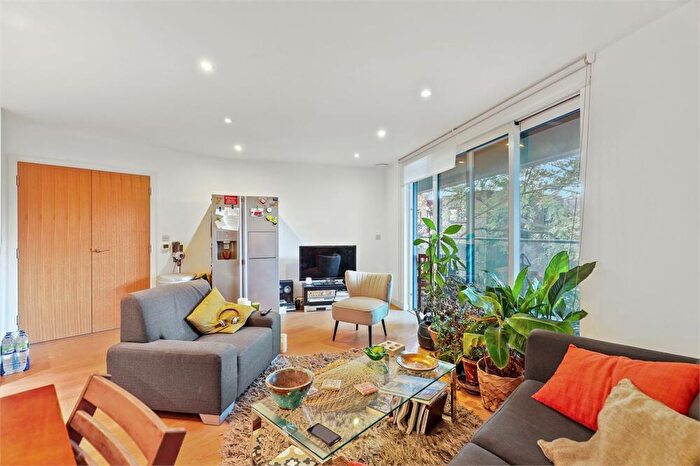 2 Bedroom Apartment To Rent In Rossetti Apartments, Saffron Central Square, Croydon, CR0