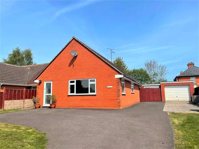 2 Bedroom Detached Bungalow To Rent In Hope Corner Lane, Taunton, TA2