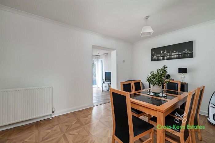 2 Bedroom Bungalow For Sale In Valley View Road, Plymouth, PL3