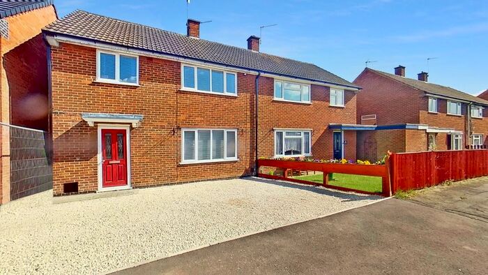 3 Bedroom Semi-Detached House To Rent In Brookside Crescent, Ibstock, Leicestershire, LE67