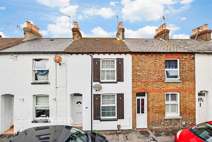 2 Bedroom Terraced House For Sale In Magdala Road, St. Peters, Broadstairs, Kent, CT10