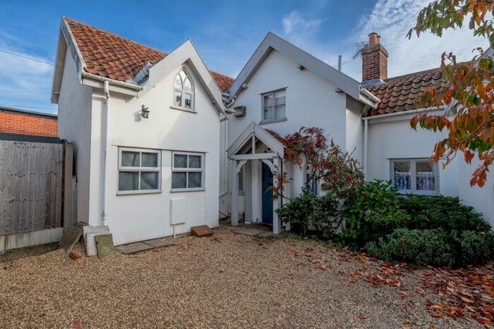 3 Bedroom Cottage For Sale In Old Post Office Street, IP25