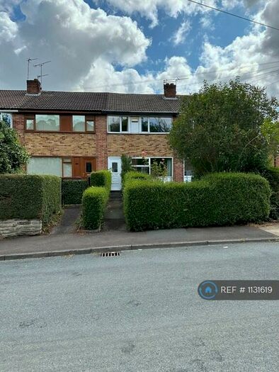 3 Bedroom Terraced House To Rent In Summerbridge Crescent, Bradford, BD10