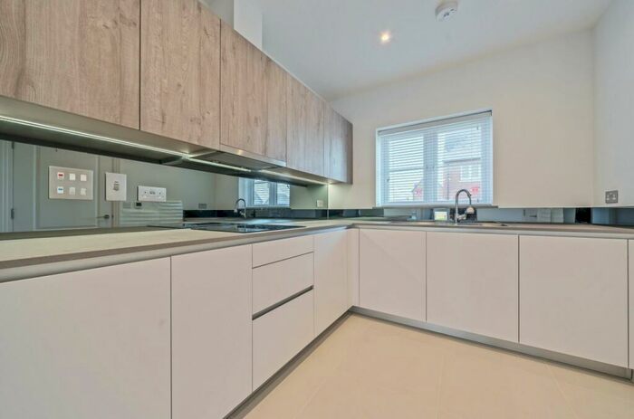 3 Bedroom Semi-Detached House To Rent In Hyacinth Grove, Warfield, Bracknell, Berkshire, RG42