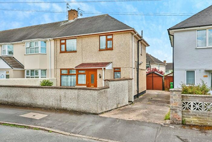 3 Bedroom End Of Terrace House For Sale In Inglewood Road, Clifton, Nottingham, NG11