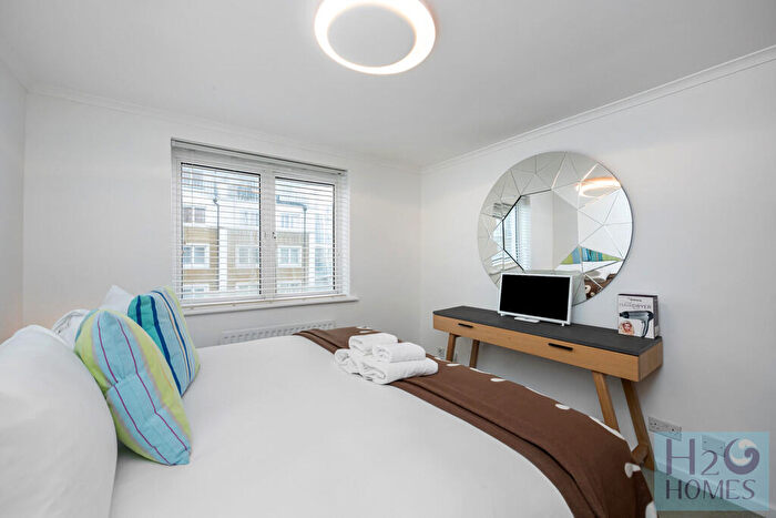 2 Bedroom Apartment To Rent In Neptune Court, BN2