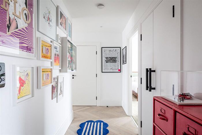 2 Bedroom Flat For Sale In Gloucester Place, Brighton, BN1