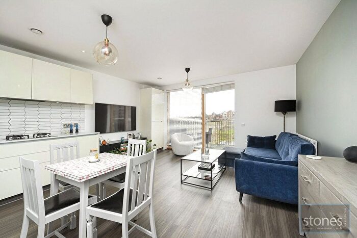 1 Bedroom Property For Sale In Regiment Hill, London, NW7