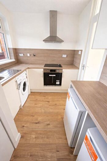 1 Bedroom Flat To Rent In Harriet Place, Pollokshaws, Glasgow, G43