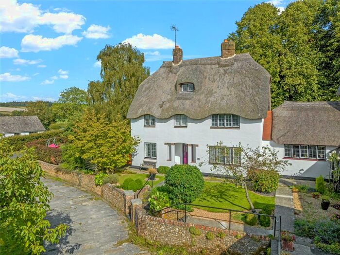 6 Bedroom Link Detached House For Sale In Briantspuddle, Dorset, DT2