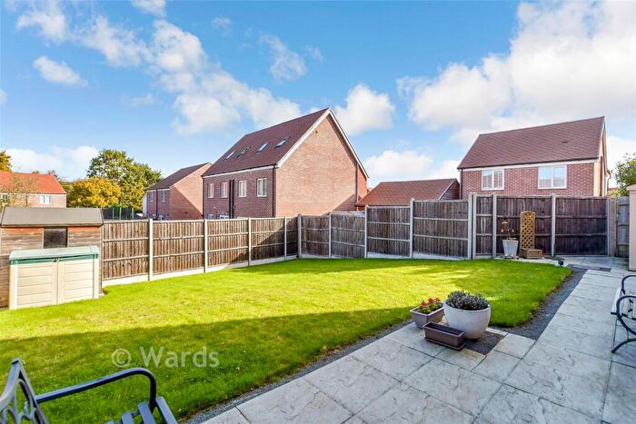 4 Bedroom Detached House For Sale In Watling Drive, Newington, Sittingbourne, Kent, ME9