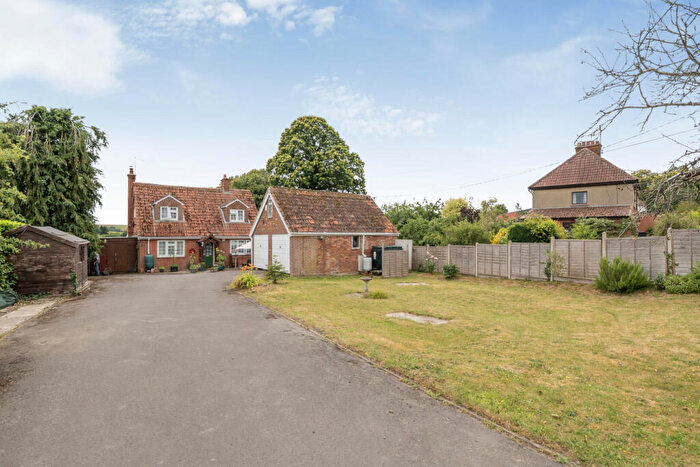 5 Bedroom Detached House For Sale In Spin Hill, Market Lavington, SN10