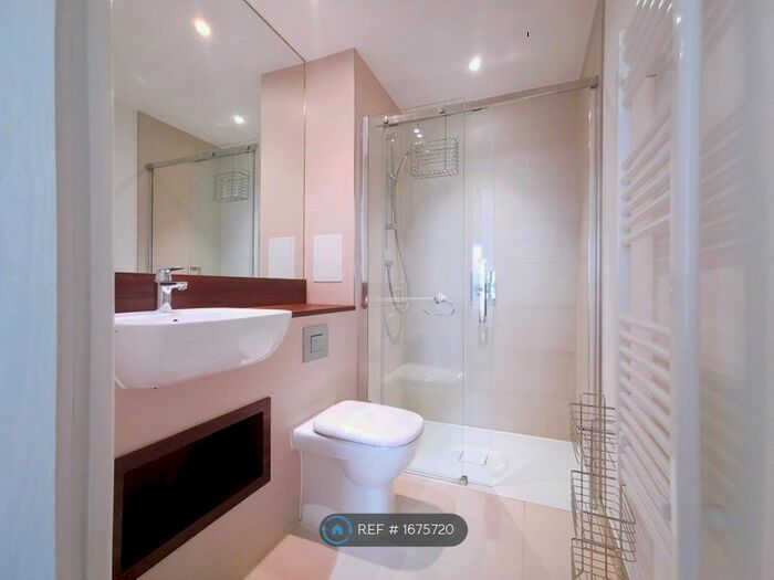 2 Bedroom Flat To Rent In Bailey Street, London, SE8