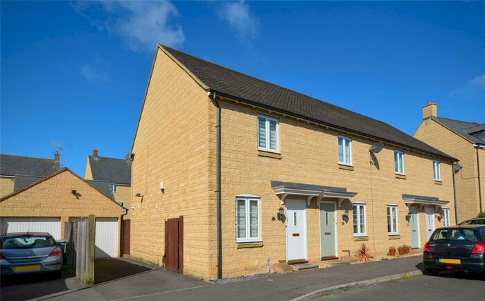 2 Bedroom End Of Terrace House To Rent In Cherry Tree Way, Carterton, Oxfordshire, OX18
