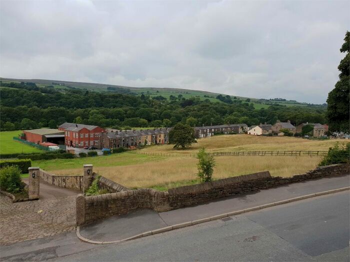 2 Bedroom Cottage To Rent In Bolton Road North, Ramsbottom, Bury, BL0