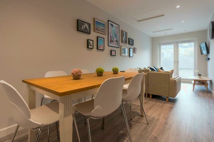 7 Bedroom Terraced House To Rent In Minny Street, Cardiff, CF24