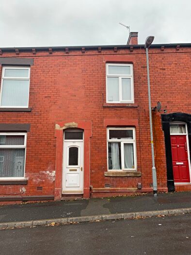 3 Bedroom Terraced House To Rent In Ward Street, Oldham, OL1