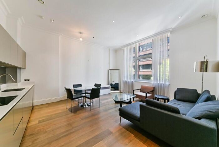 2 Bedroom Flat For Sale In Sterling Mansions, Goodman's Fields, Leman Street, Aldgate, London, E1
