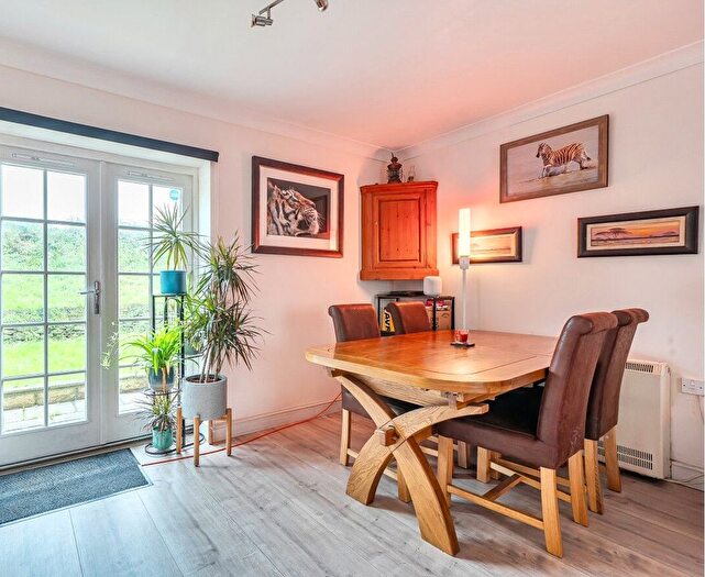 3 Bedroom End Of Terrace House For Sale In Lister Way, East Allington, Totnes, TQ9