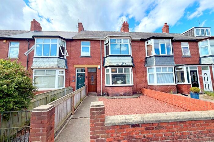 2 Bedroom Apartment For Sale In Whitley Road, Whitley Bay, NE26