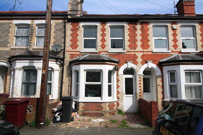 3 Bedroom Terraced House To Rent In Grange Avenue, Reading, RG6