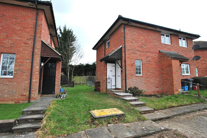 1 Bedroom Maisonette To Rent In Larkinson, Stevenage, SG1