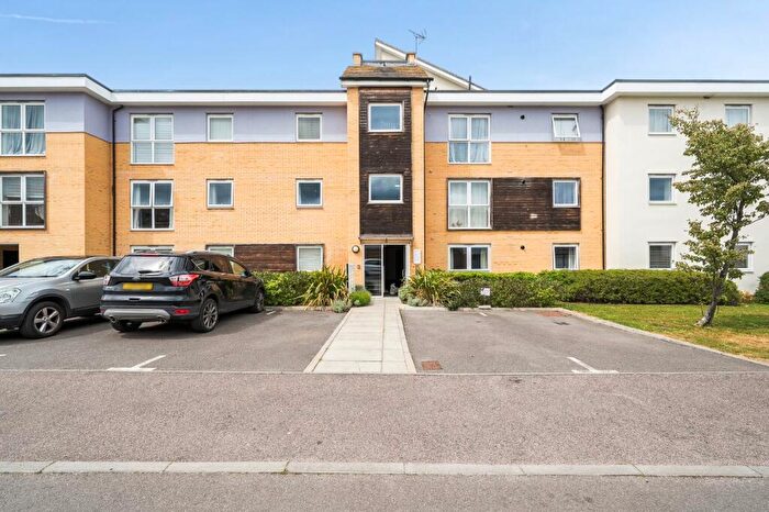 2 Bedroom Flat For Sale In Olympia Way, Whitstable, Kent, CT5