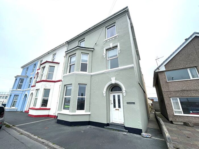 1 Bedroom Flat For Sale In Glendower, Borth, High Street, SY24