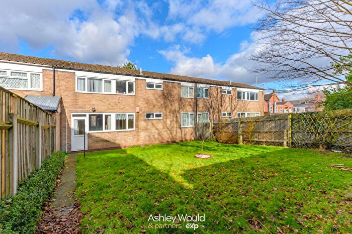 1 Bedroom Flat For Sale In Pakfield Walk, Birmingham, B6
