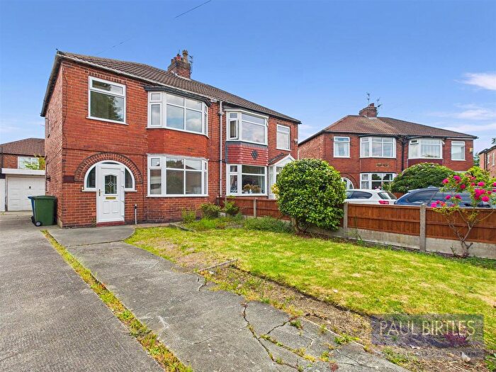 3 Bedroom Semi-Detached House For Sale In Bosdin Road East, Flixton, Trafford, M41