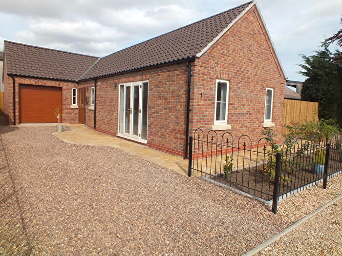 2 Bedroom Detached Bungalow For Sale In William Close, Donington, PE11