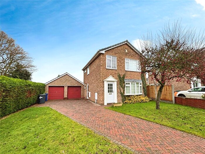 3 Bedroom Detached House For Sale In Ravenswood Drive, Auckley, Doncaster, South Yorkshire, DN9