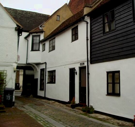 2 Bedroom Flat To Rent In B George Walk, Ware, SG12