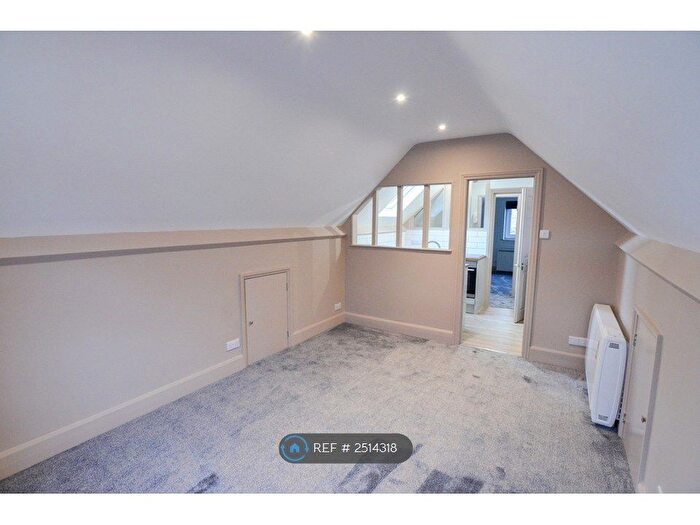 1 Bedroom Flat To Rent In Berkeley Road, Westbury Park, Bristol, BS6