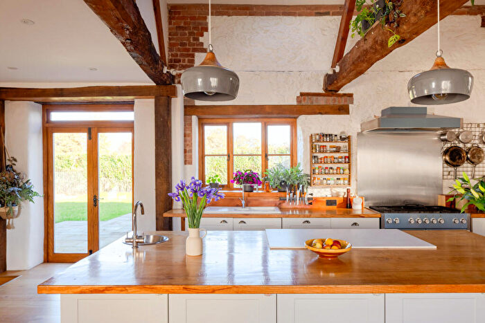 4 Bedroom Semi Detached House For Sale In The Old Stables, Exeter, Devon, EX2