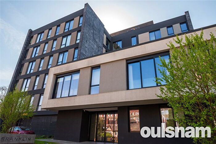 2 Bedroom Flat To Rent In Bournville Lane, Birmingham, West Midlands, B30