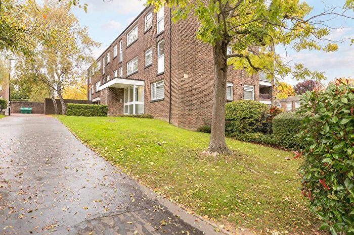 1 Bedroom Flat For Sale In Pixton Way, Forestdale, CR0