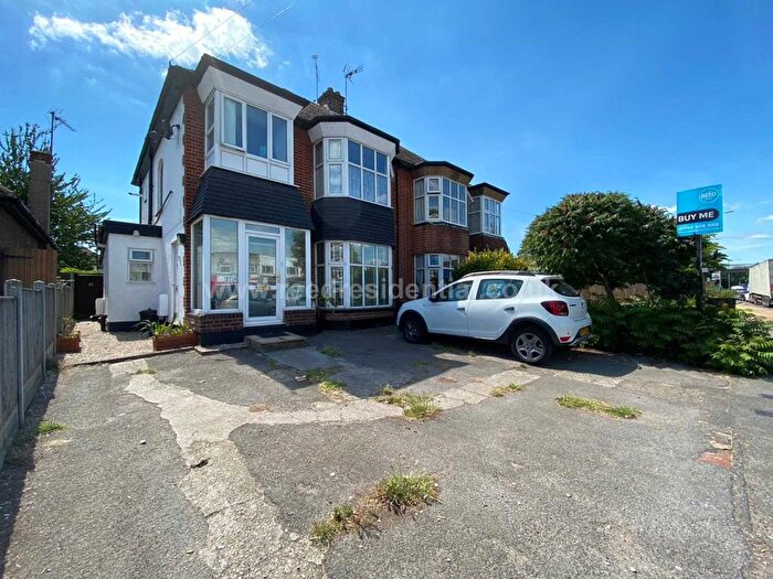 1 Bedroom Flat To Rent In Prince Ave, Southend On Sea, SS2