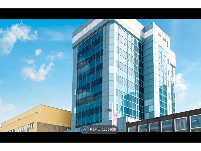 Studio To Rent In Skyline, Slough, SL1