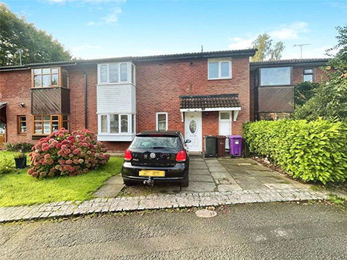 4 Bedroom Semi-Detached House To Rent In Holbury Close, Wolverhampton, West Midlands, WV9