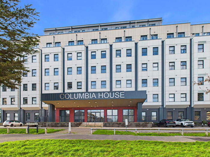 1 Bedroom Flat For Sale In Columbia House, Worthing, BN13