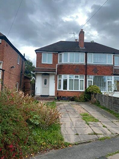 3 Bedroom Semi-Detached House To Rent In Booths Farm Road, Great Barr, Birmingham, B42