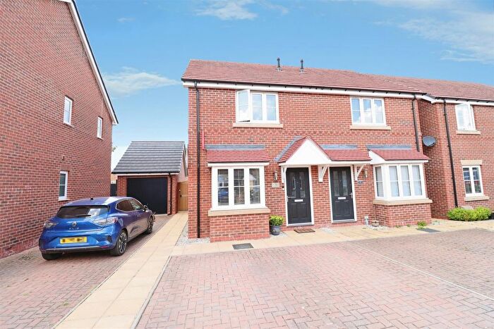 2 Bedroom Property For Sale In Skylark Row, Baldwins Gate, Newcastle, ST5