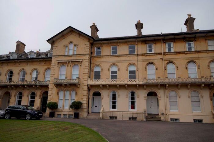 2 Bedroom Flat To Rent In Montpellier, GL50