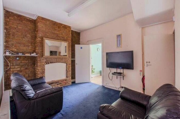 4 Bedroom Terraced House To Rent In Caistor Park Road, London, E15