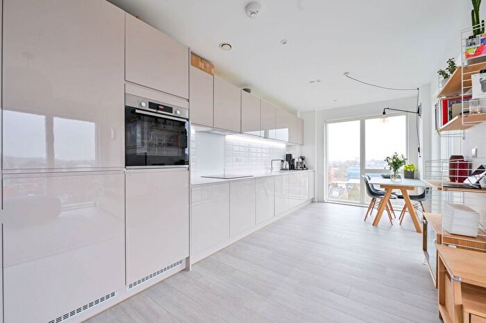 2 Bedroom Flat For Sale In Pomeroy Street, Peckham, London, SE14