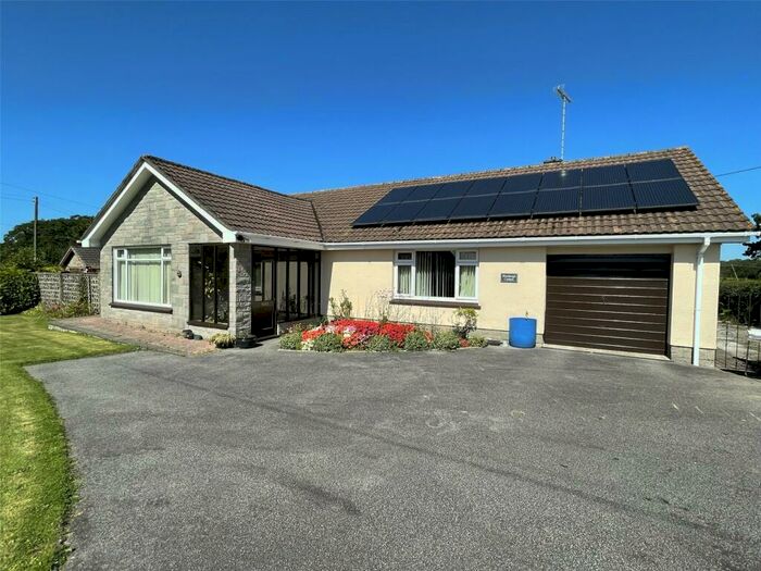 3 Bedroom Bungalow For Sale In Clawton, Holsworthy, Devon, EX22