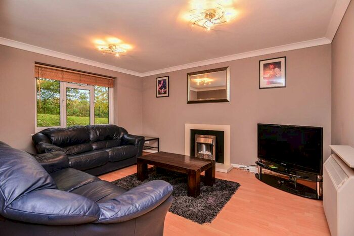 1 Bedroom Flat To Rent In Oakwood Road, Bricket Wood, St. Albans AL2