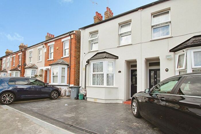 3 Bedroom Semi-Detached House To Rent In Bridge Road, Uxbridge, UB8