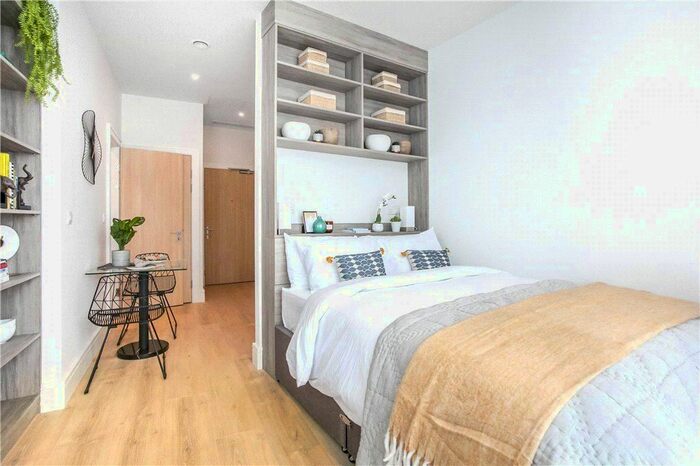 Studio To Rent In Station Road, Addlestone, Surrey, Us, KT15